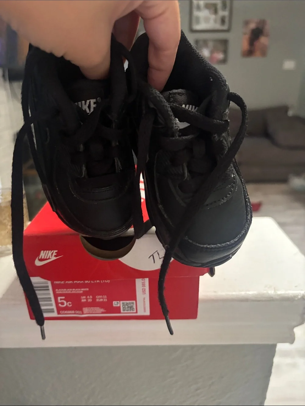 Nike Kids Black Low-Top Sneaker